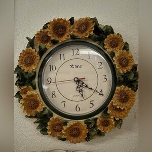 KMC Sunflower Clock